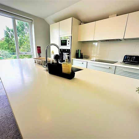 Horizon House, Modern 2-Bedroom Flat 2, Parking, Netflix, Oxford Exterior foto