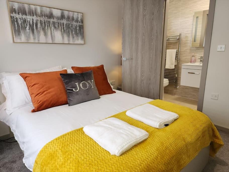Horizon House, Modern 2-Bedroom Flat 2, Parking, Netflix, Oxford Exterior foto