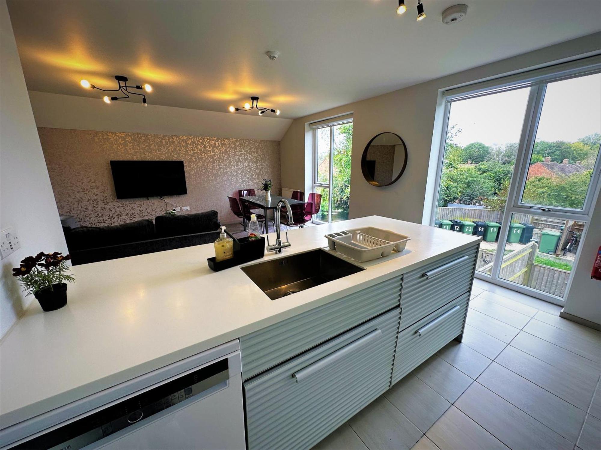 Horizon House, Modern 2-Bedroom Flat 2, Parking, Netflix, Oxford Exterior foto